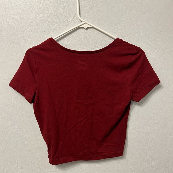 Never worn!! Red cropped top - Picture 2 of 4